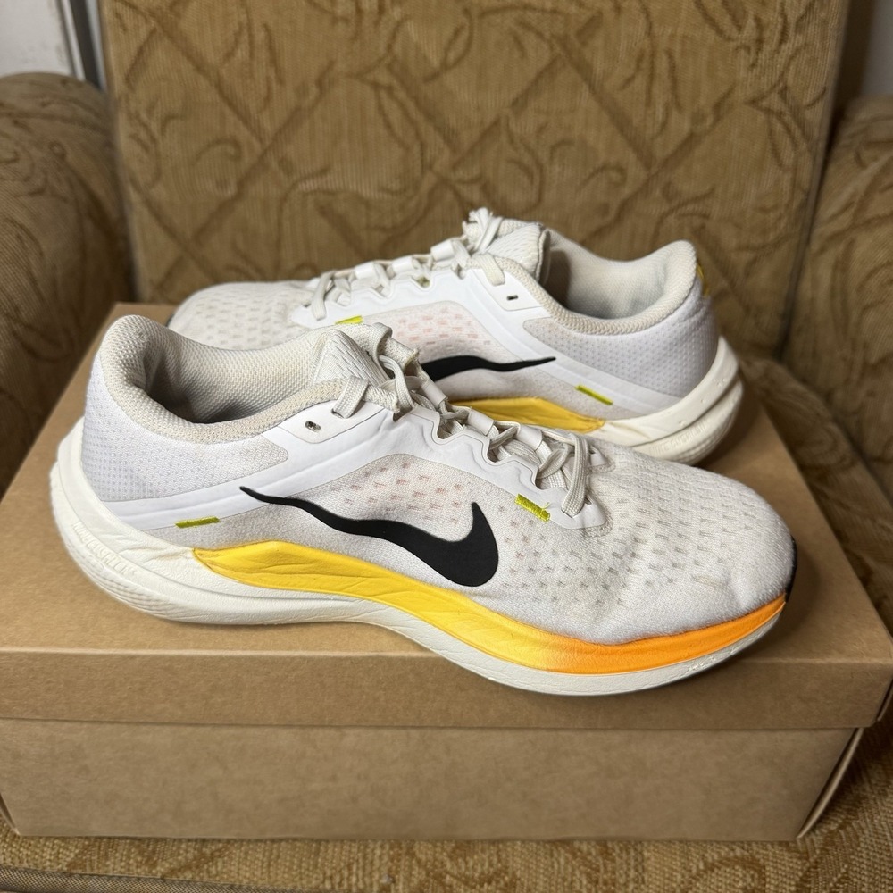 Nike Winflo 10 Shoes Womens Size 8 White Mesh Running Sneakers DV4023-101 - Picture 2 of 9